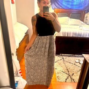 The loft maxi dress, perfect for summer and enough stretch for pregnancy